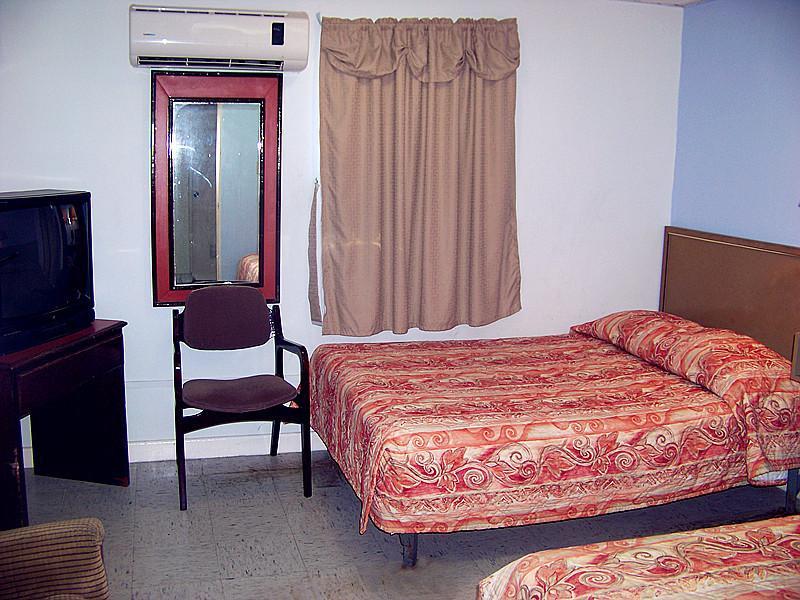Hotel Bilbao Matamoros  Værelse billede