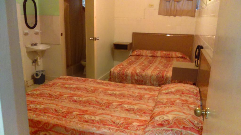 Hotel Bilbao Matamoros  Eksteriør billede
